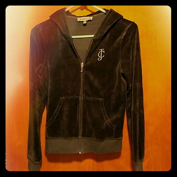 Juicy Couture velour zip-up jacket! Size Medium!
