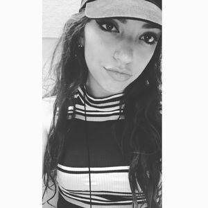 Meet your Posher, Amber