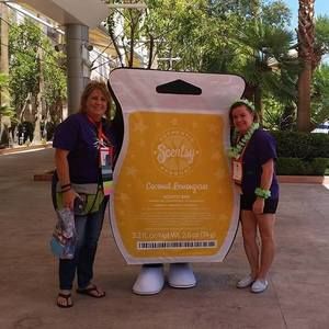 Meet your Posher, Tessa