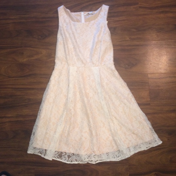 NWT LC Lauren Conrad lace beige off white dress 8