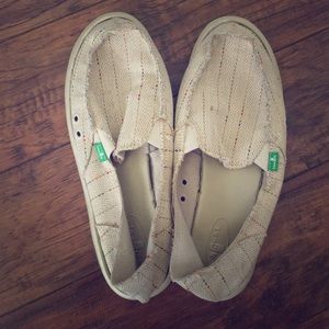 Sanuk slip ons