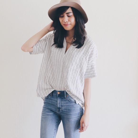 Meet your Posher, April - Picture 2 of 4