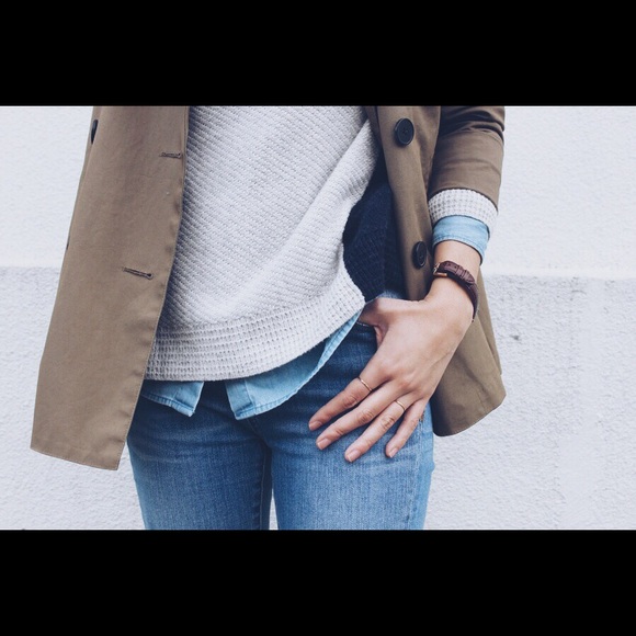 Meet your Posher, April - Picture 4 of 4