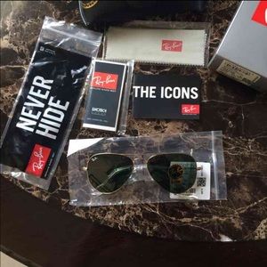 ❌SOLD❌ Ray-Ban Aviators