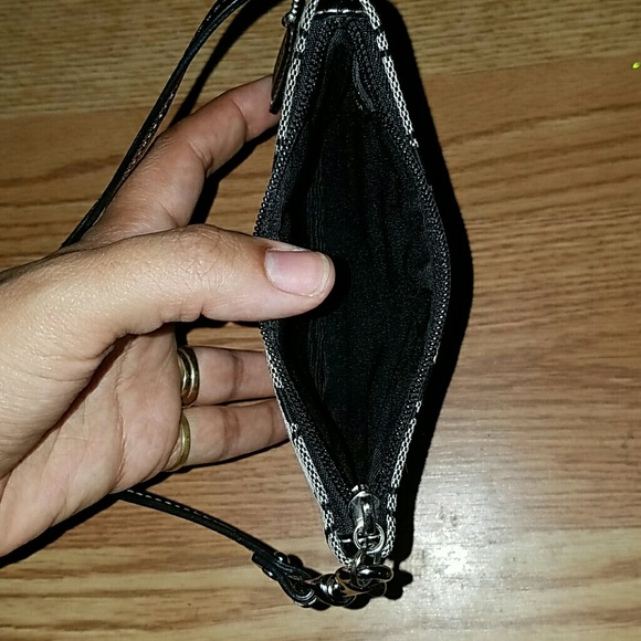 🚫SOLD🚫COACH WRISTLET - Picture 4 of 4
