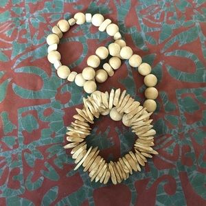 Wood beads bracelet set.