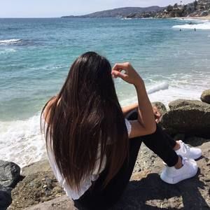 Meet your Posher, Karola