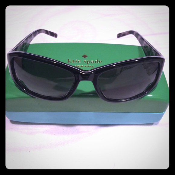 🆕 Kate Spade Diana sunglasses 😎 NO TRADES
