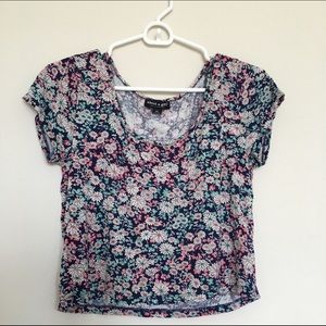 Cute floral crop top!