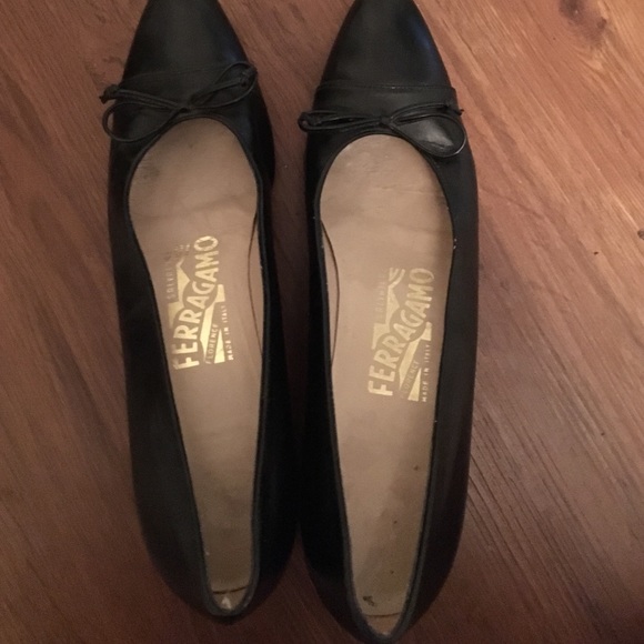 Vintage Salvatore Ferragamo Leather Pumps
