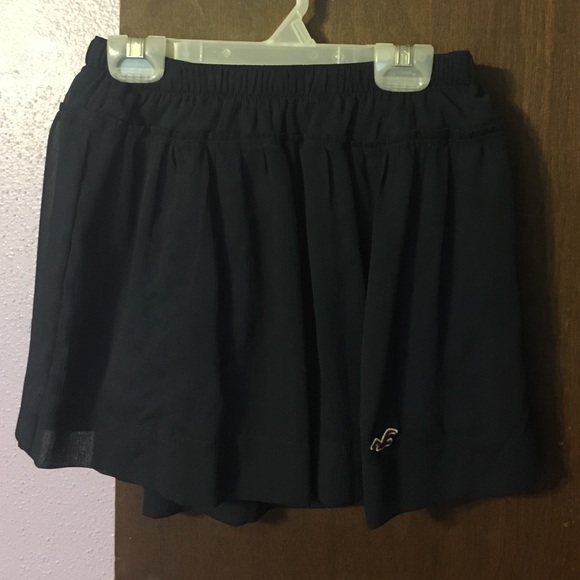Hollister navy blue skirt