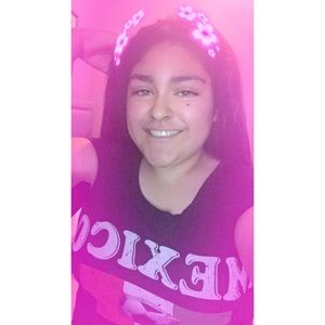 Meet your Posher, Kenia