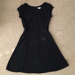 Little black dress with pockets