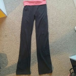 American Eagle Coral band straight yoga pants