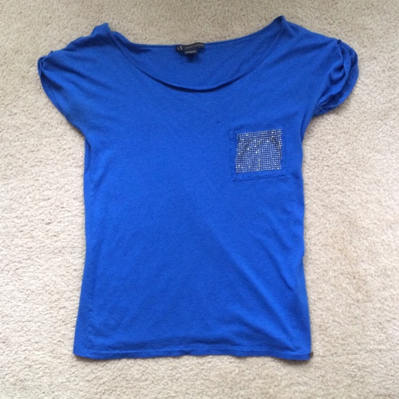 Blue bling pocket tee