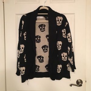 Black Skull Pattern Sweatshirt