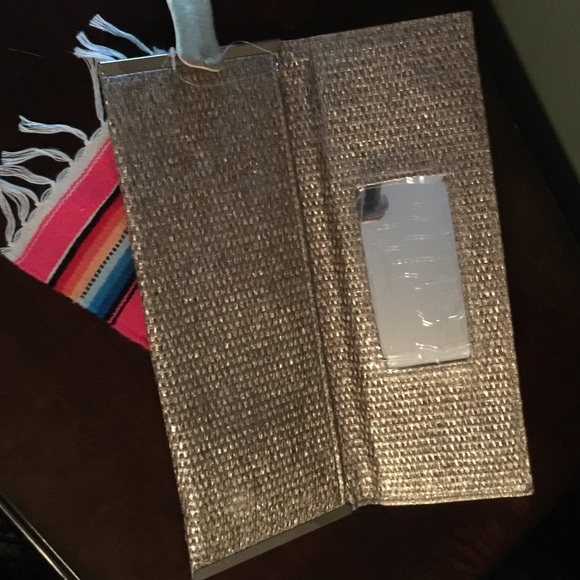 Gold clutch .one of a kind - Picture 2 of 4