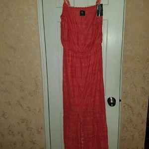 Vince camuto maxi dress with tags