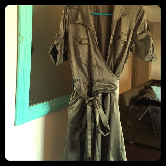 Army Green Wrap Dress size M - Picture 1 of 4