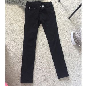 Perfect black skinny pants