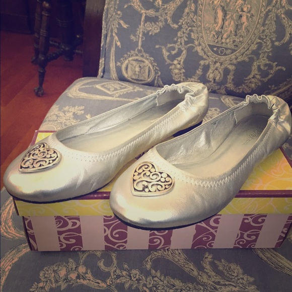 Brighton silver flats