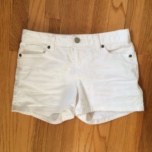 White Shorts- Comfy!