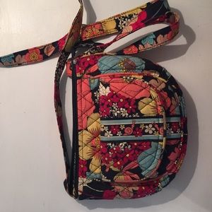 Vera Bradley Crossbody/purse, great condition!!
