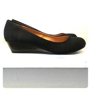 Chinese Laundry Wedges