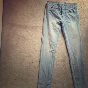 American Eagle Light wash skinny jeans