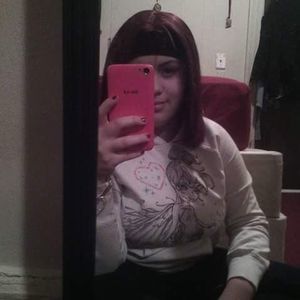 Meet your Posher, Shakira