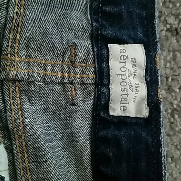 Shorts - Picture 3 of 4