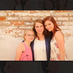 Meet your Posher, Holly