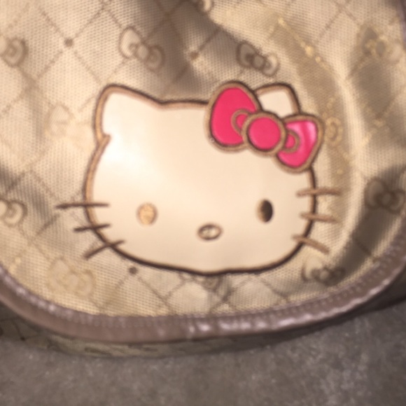 Hello kitty backpack 😍😍😍 - Picture 4 of 4