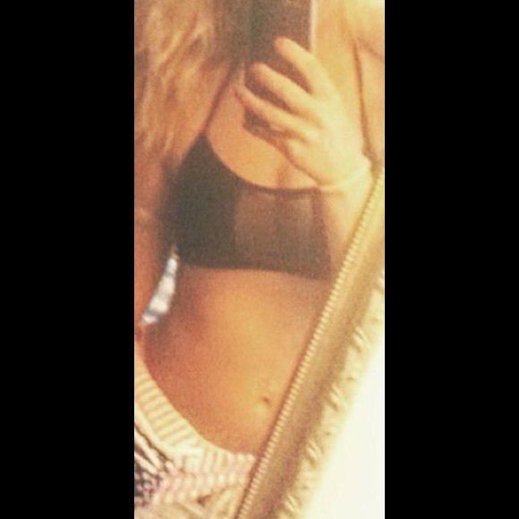 Bathing suit top - Picture 3 of 3