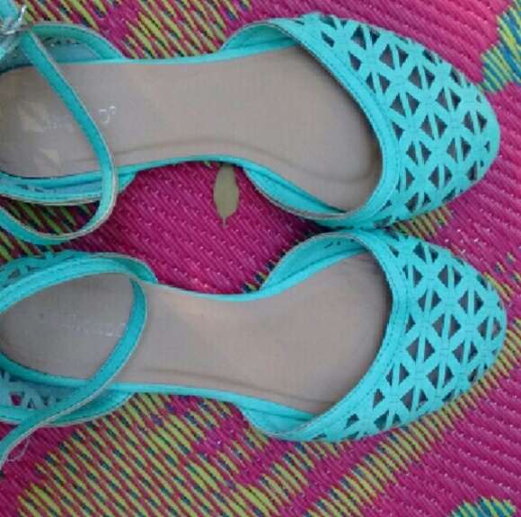 Turquoise flats