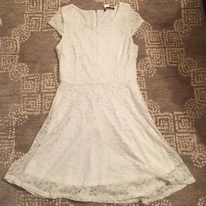 White lace dress