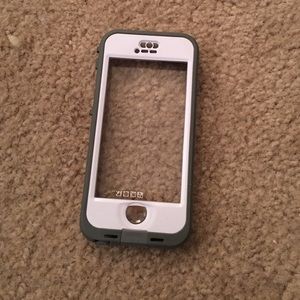iPhone 5/5s Lifeproof Nuude case