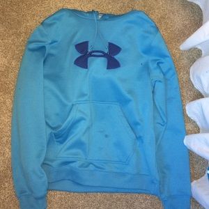 Under armour sweatshirt