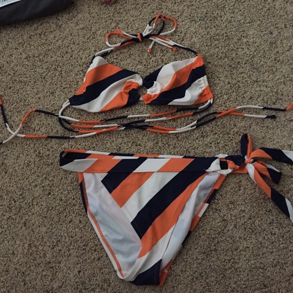 VICTORIAS SECRET BATHING SUIT! size L