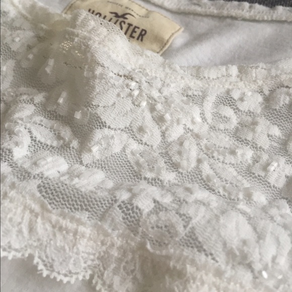 Hollister top