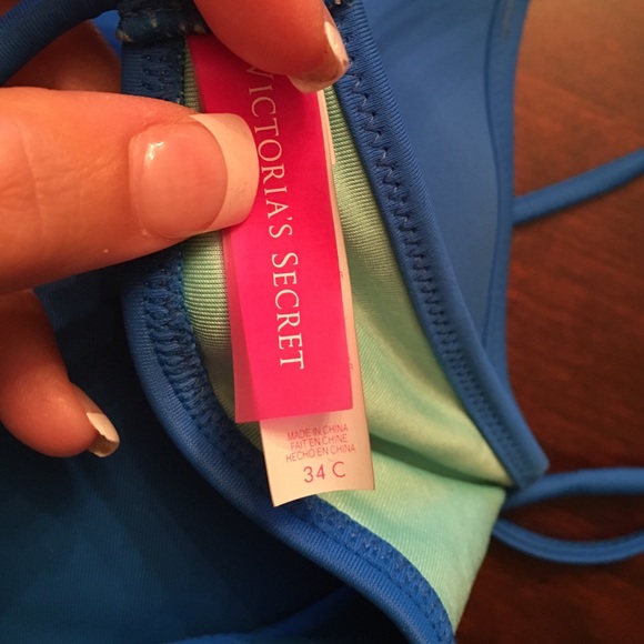 VS bikini - Picture 4 of 4