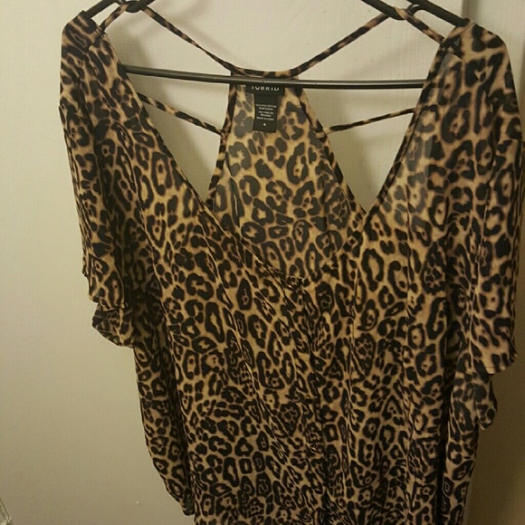 Leopard print back cut out top