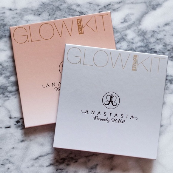 Anastasia Beverly Hills Other - Anastasia Beverly Hills Glow Kit