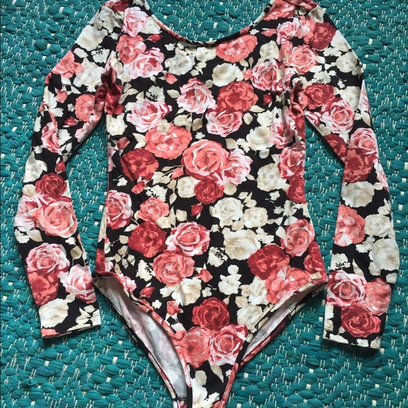 Rose-print bodysuit