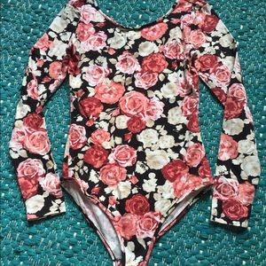 Rose-print bodysuit