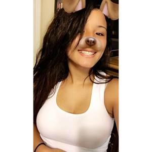 Meet your Posher, Cynthia