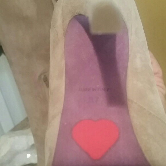 Amanda Gregory Boot - Picture 2 of 4
