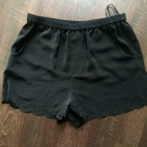 Rachel Roy Scalloped Shorts