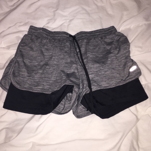 Running shorts - Picture 4 of 4