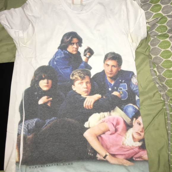 UO breakfast club T-Shirt ✨